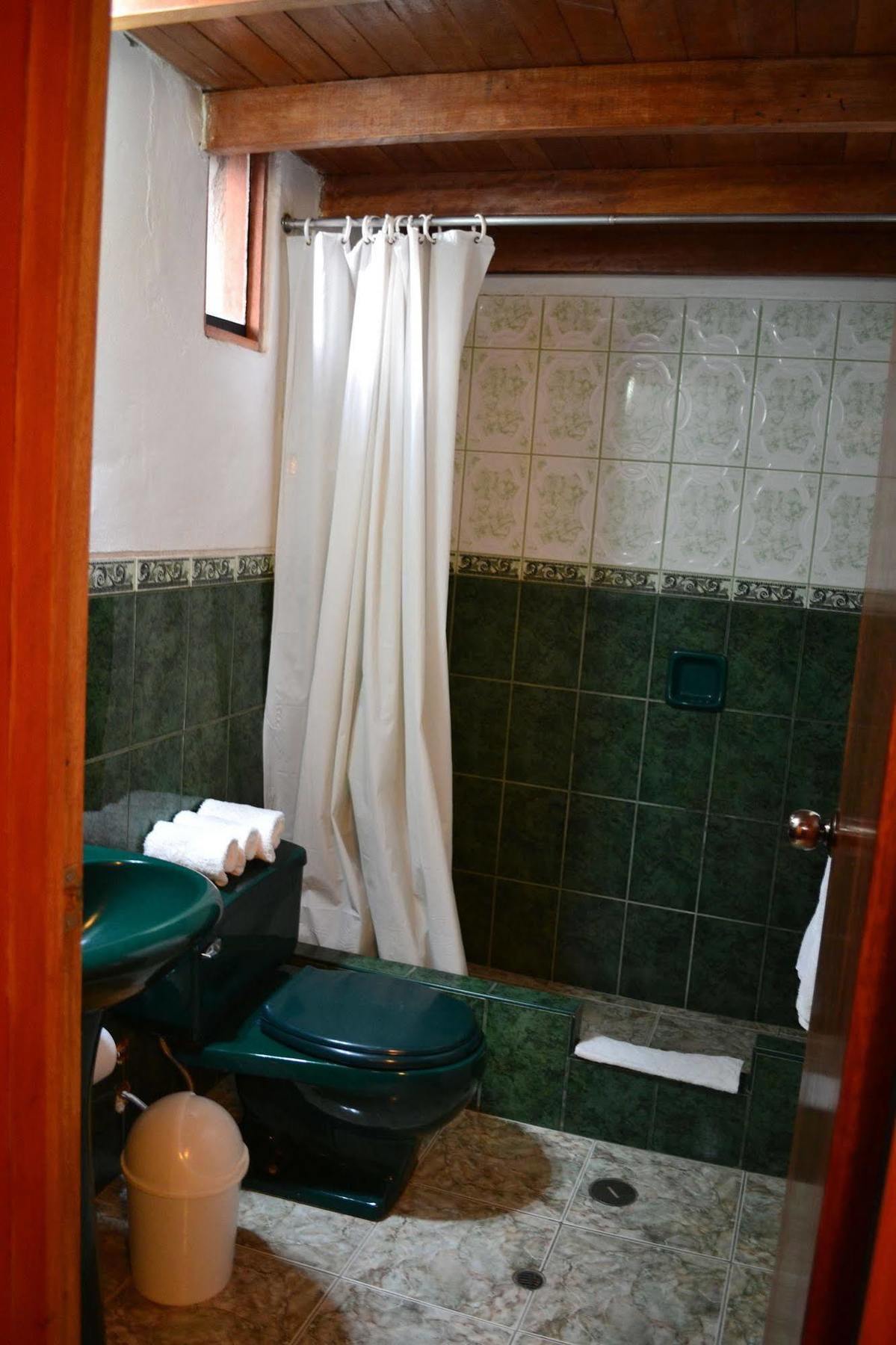 Miskiwasi Bed & Breakfast Янке Экстерьер фото