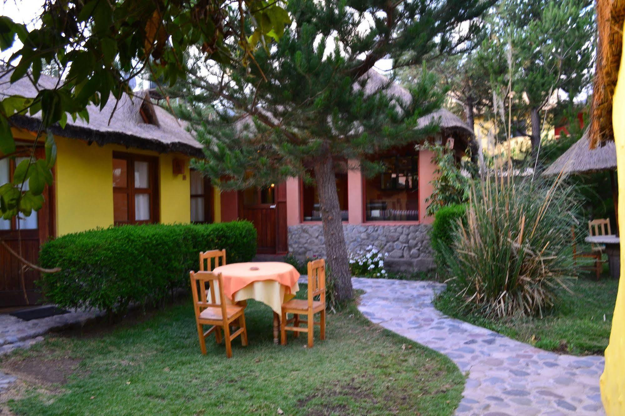 Miskiwasi Bed & Breakfast Янке Экстерьер фото